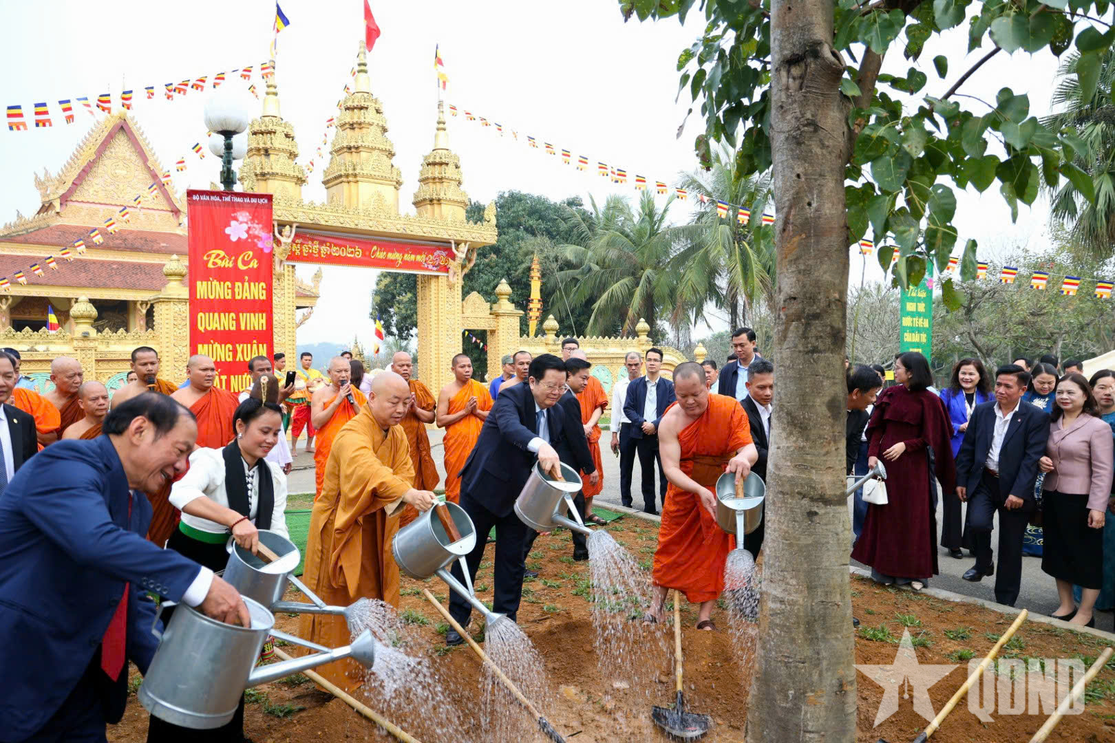 “Sắc Xuân trên mọi miền Tổ quốc” tại Làng Văn hóa-Du lịch các dân tộc Việt Nam

